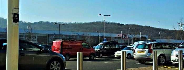 Capital Retail Park is one of Plwm’s Liked Places.