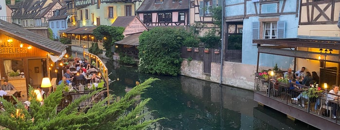 Caveau St Jean " Le Jardin " is one of Colmar.