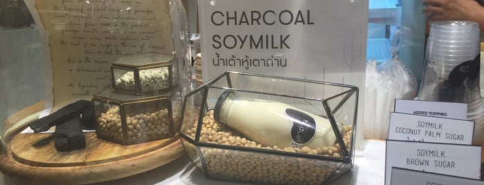 Charcoal Soymilk is one of Yodpha’s Liked Places.