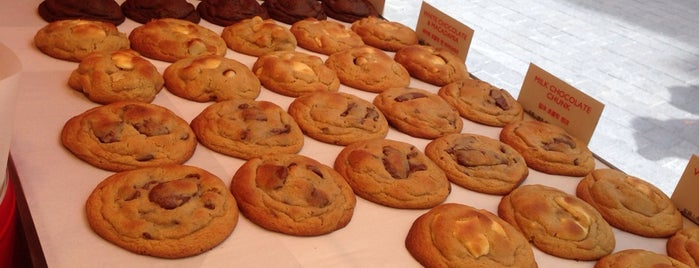 Ben's Cookies is one of 종로/명동/을지로/광화문.
