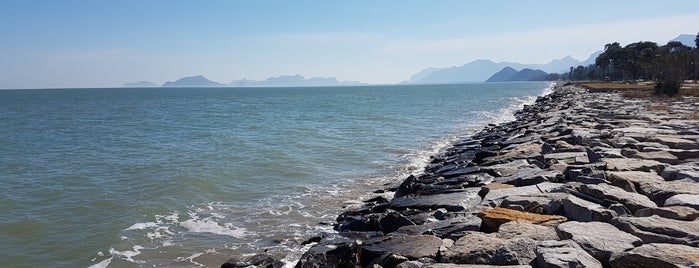 หาดคุ้งทราย is one of ประจวบคีรีขันธ์, หัวหิน, ชะอำ, เพชรบุรี.