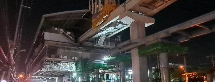 [Construction Site] MRT สวนหลวง ร. 9 (King Rama IX Park) YL15 is one of MRT - Yellow Line.