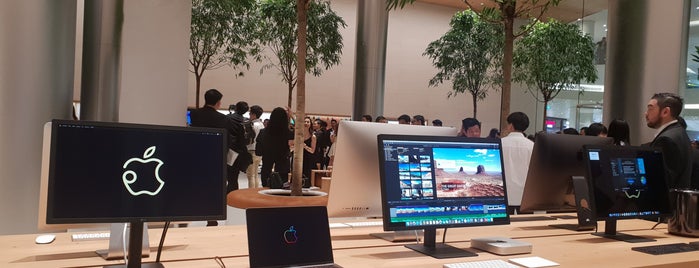 [Construction Site] Apple Iconsiam is one of Apple - Rest of World Stores - November 2018.