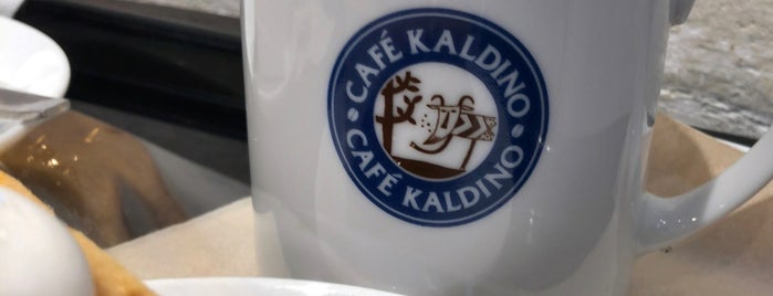 CAFE KALDINO 仙川店 is one of 行きたぃspot☆.