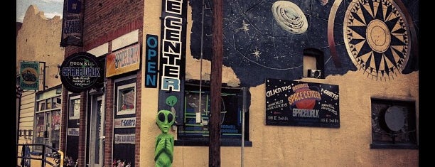 Roswell, NM is one of Rexさんの保存済みスポット.