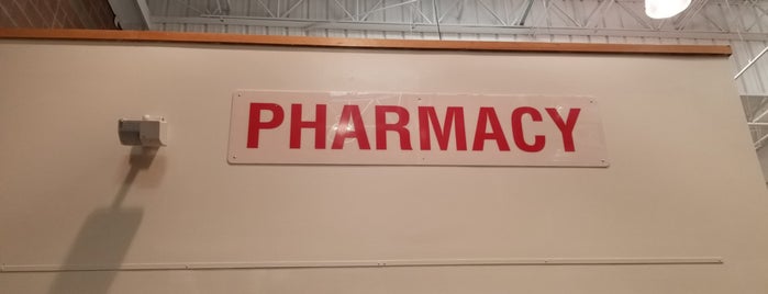 Costco Pharmacy is one of Lieux qui ont plu à Bill.