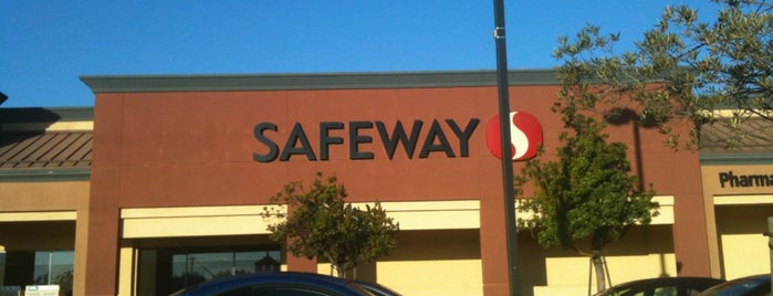 Safeway is one of Tempat yang Disukai Jamie.
