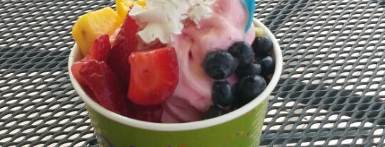 Oodles Frozen Yogurt is one of The 13 Best Places for Espresso Drinks in Modesto.