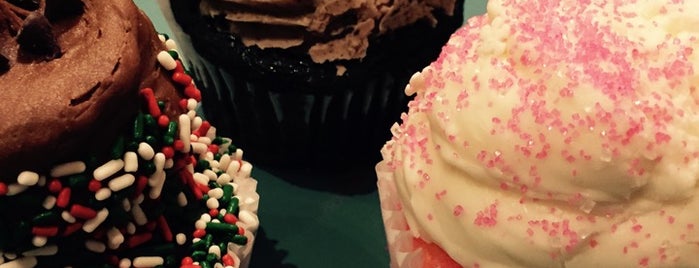 Gigi's cupcakes is one of Nashville TN.