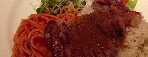 66DINING 六本木六丁目食堂 is one of すきな場所とおいしいご飯 vol.2.