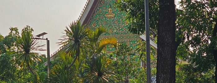 Inpeng Temple is one of Vientiane.