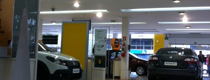 Iesa Renault is one of Claudio 님이 좋아한 장소.