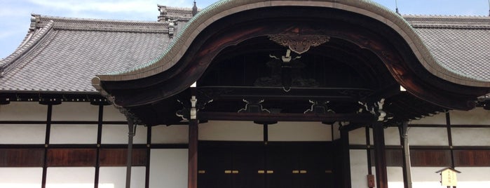 Honmaru Palace is one of 京都府中京区2.