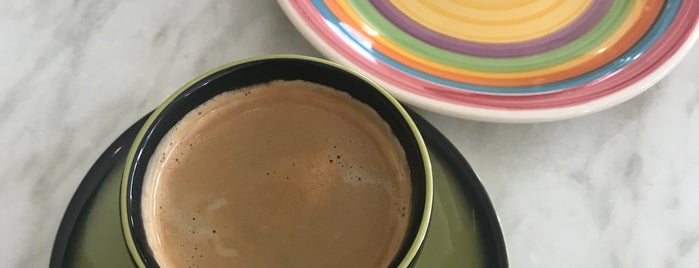 C`s Coffee Cakes Chocolate is one of JÉz : понравившиеся места.