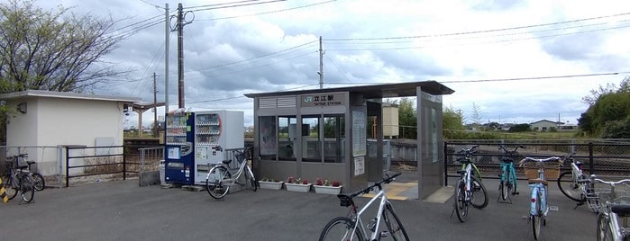 Tatsue Station is one of JR四国・地方交通線.