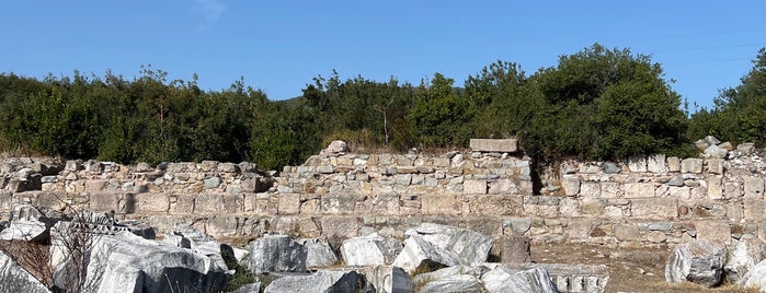 Hadrian Tapınağı is one of Şirince,Selçuk,İzmir.