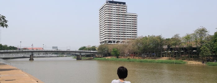 Ping River is one of สถานที่ที่ siva ถูกใจ.