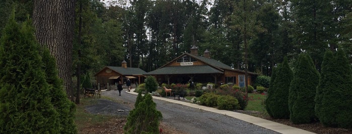 Serra Valley Farms is one of Lieux qui ont plu à Maureen.