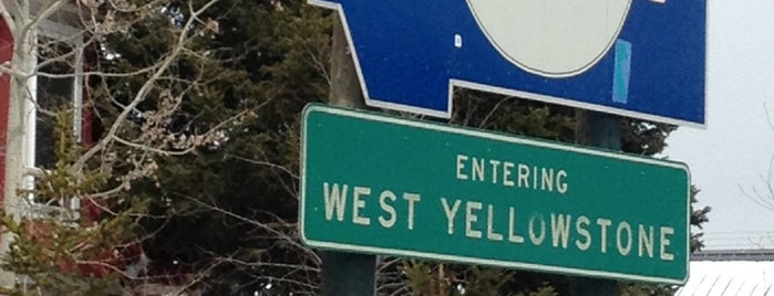 West Yellowstone, MT is one of Lizzie'nin Beğendiği Mekanlar.
