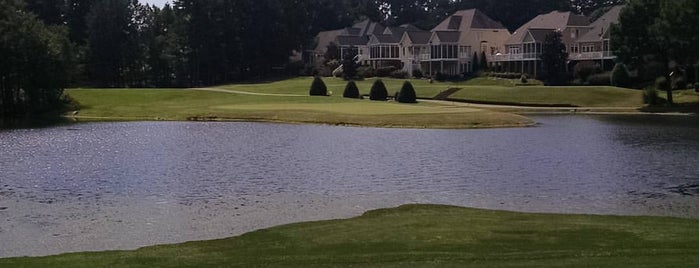 Pine Hollow Golf Club is one of On the Green.