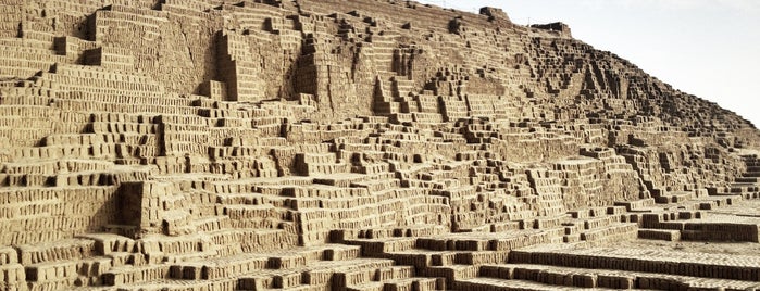 Huaca Pucllana is one of Peru.