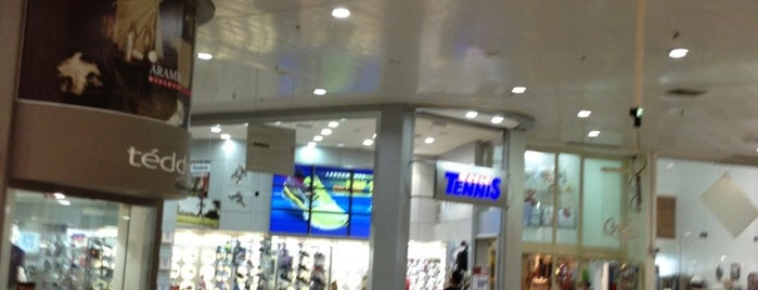 World Tennis is one of Marília Shopping.