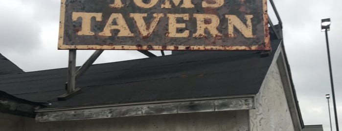 Toms Tavern is one of Detroit Urban Tour.