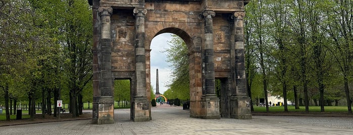 McLennan Arch is one of Skotsko.