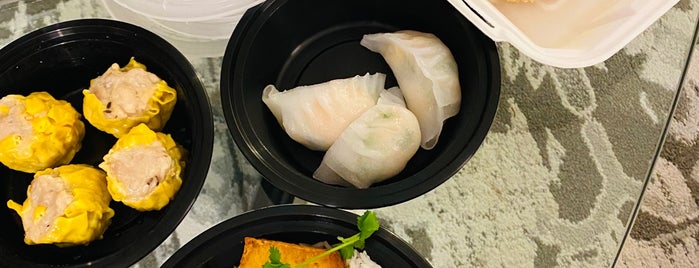 IXLB Dimsum Eats is one of Justinさんの保存済みスポット.