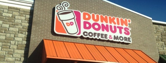 Dunkin' is one of Bobさんのお気に入りスポット.