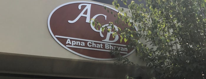 Apna Chat Bhavan is one of Lugares favoritos de Robin.
