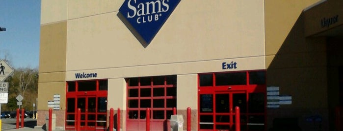 Sam's Club is one of Orte, die Joshua gefallen.