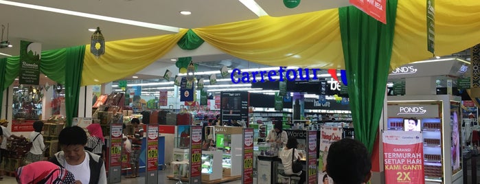 Carrefour is one of Karawang Kota.