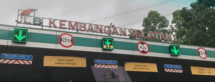 Gerbang Tol Karawaci Timur is one of Tangerang City.