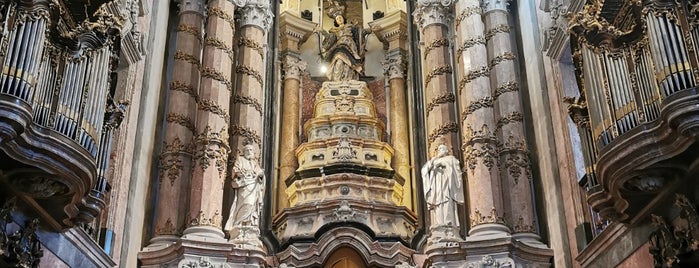 Igreja dos Clérigos is one of Porto.
