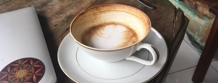 Kisiz Coffee is one of Tempat yang Disukai Alexander.