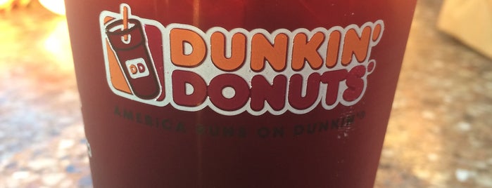 Dunkin' is one of Encantada omegn.