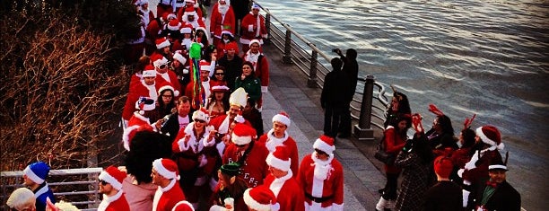 SantaCon NYC is one of DESIGN MOMENTS..