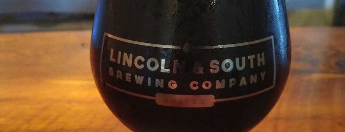 Lincoln & South Brewing Company is one of สถานที่ที่ Brandon ถูกใจ.