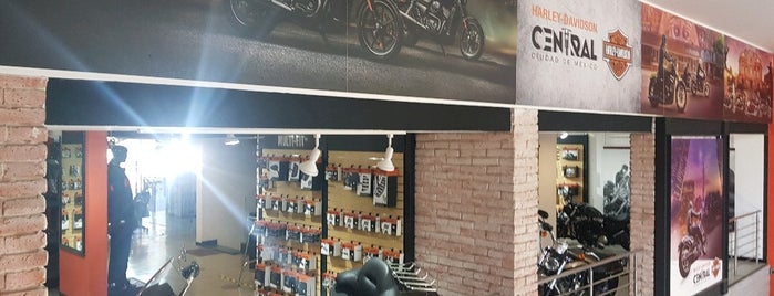 Capital Harley-Davidson is one of Lieux qui ont plu à FDO. 🏁.