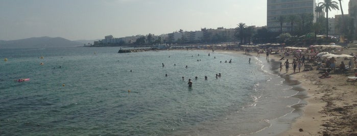 Figueretes Beach is one of Islas Baleares: Ibiza y Formentera.