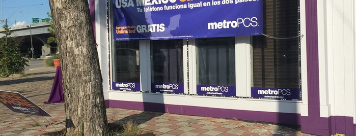 Metro PCS is one of Signage.