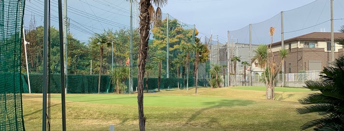 座間ゴルフ練習場 is one of outdoor/sports.