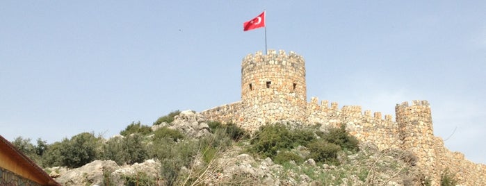 Nurdağı Kalesi is one of Nurdağı İlçesi.