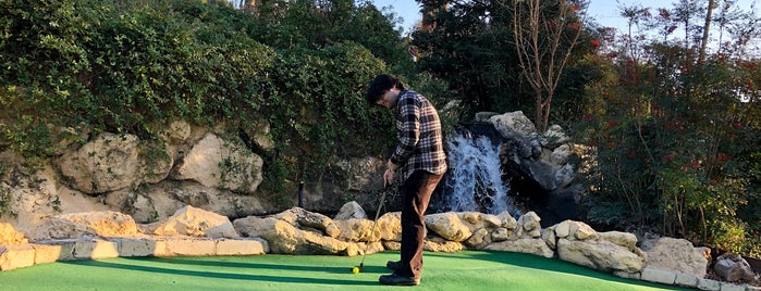 Embassy Miniature Golf is one of 7 days in the South.