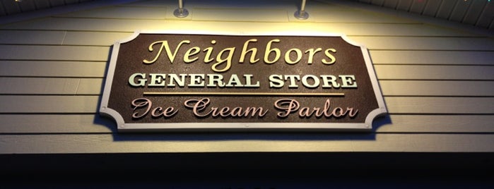 Neighbors Ice Cream Parlor is one of Lorraine's Saved Places.