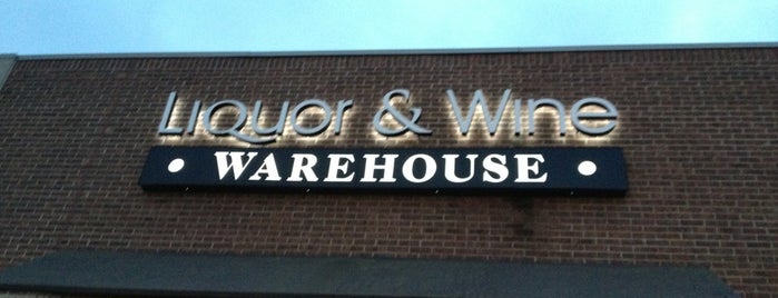 Liquor & Wine Warehouse is one of Lugares favoritos de Shawn.