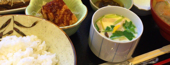 居酒屋 魚新 is one of 山形県(村山地方)でランチ.