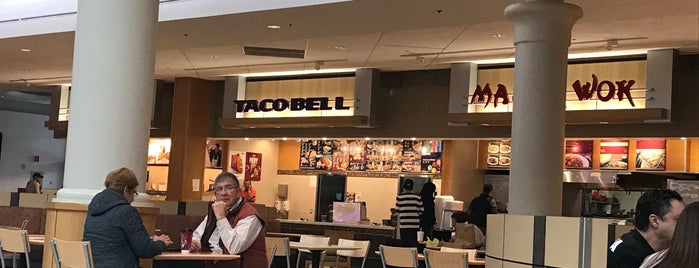 Taco Bell is one of huskyboiさんのお気に入りスポット.
