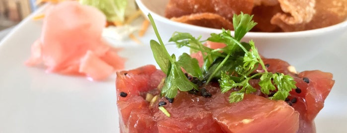 Tangaroa Fish Market and Raw Bar is one of Culver City lunch spots.